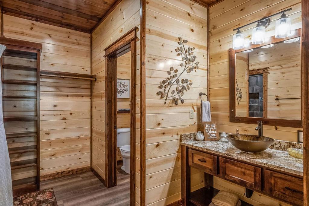 Large Luxury 2Br Cabin W Hot Tub Double Trouble Was Designed For Fun Comfort And Memories Minutes From Buzzling Hochatown And Beautiful Beaver Bend State Park Broken Bow Εξωτερικό φωτογραφία