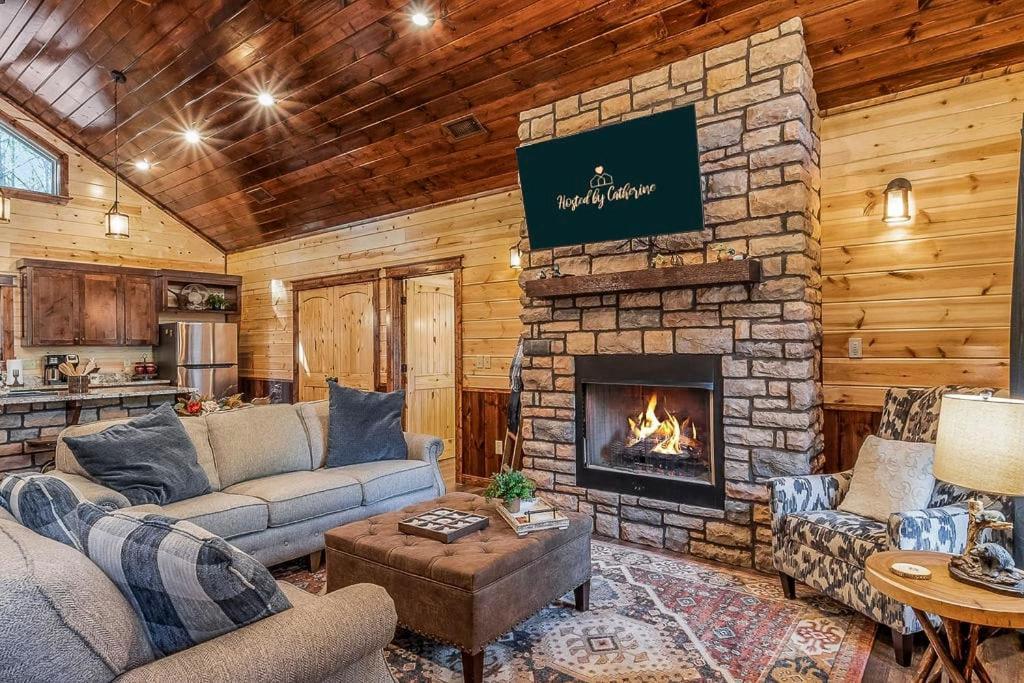Large Luxury 2Br Cabin W Hot Tub Double Trouble Was Designed For Fun Comfort And Memories Minutes From Buzzling Hochatown And Beautiful Beaver Bend State Park Broken Bow Εξωτερικό φωτογραφία